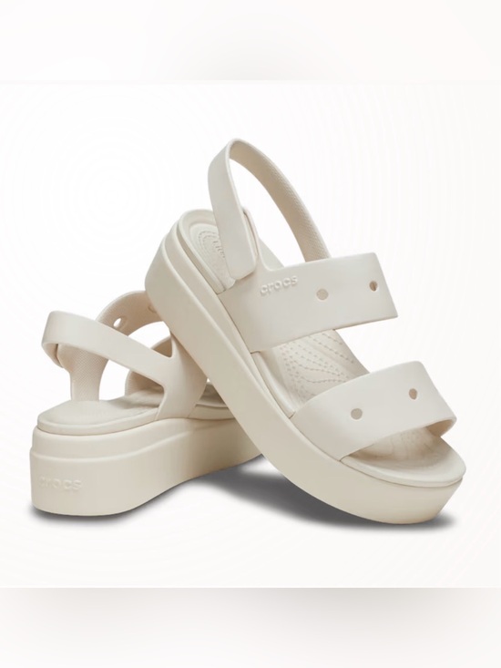 CROCS Shoes - Crocs Women's Brooklyn 4U Platform Sandals Shoes in Stucco Cream size 7 strappy